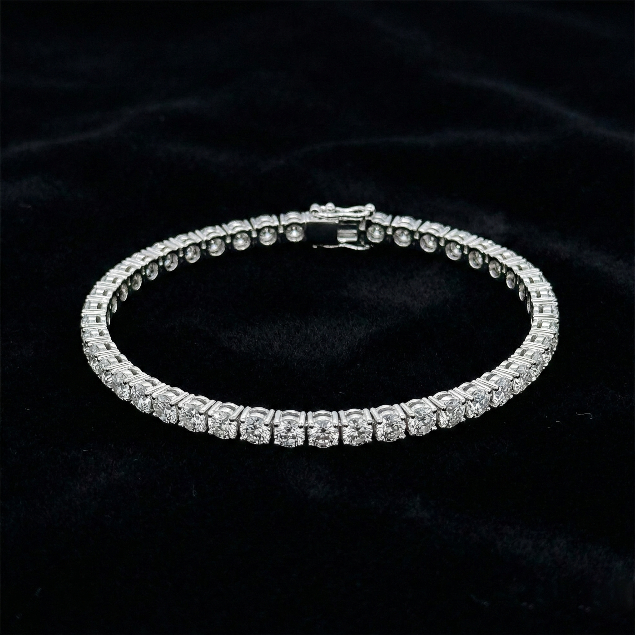Round Tennis Bracelet